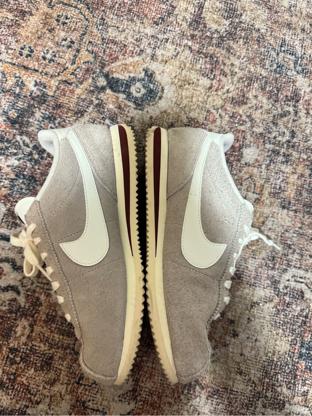 Nike Cortez SE Suede Sneakers | Women’s SZ 8.5 - Picture 3 of 8